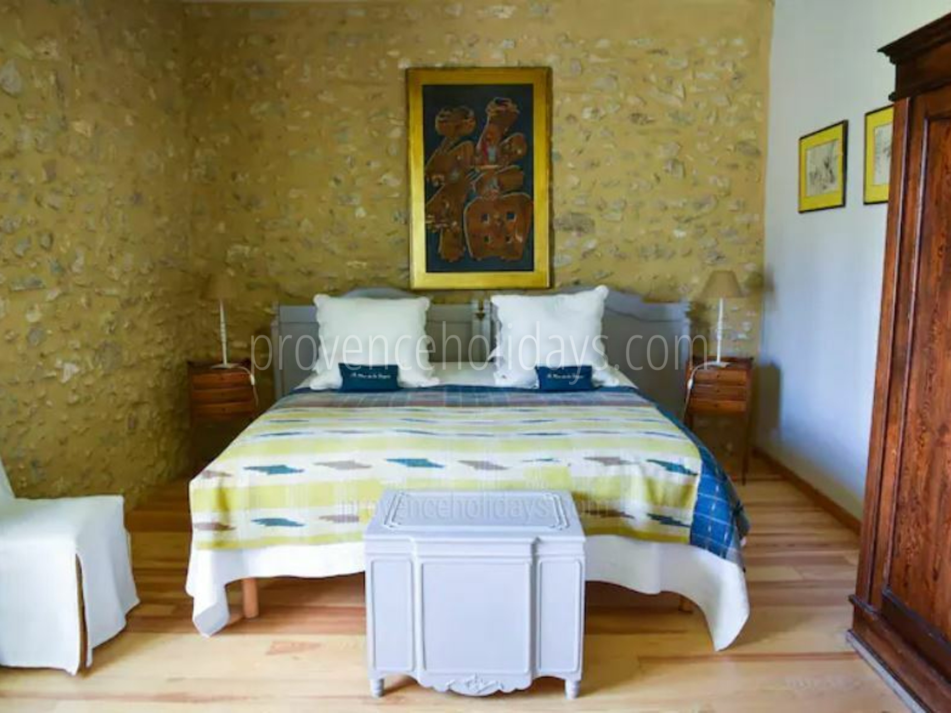 4 - Mas du Vaucluse: Villa: Bedroom