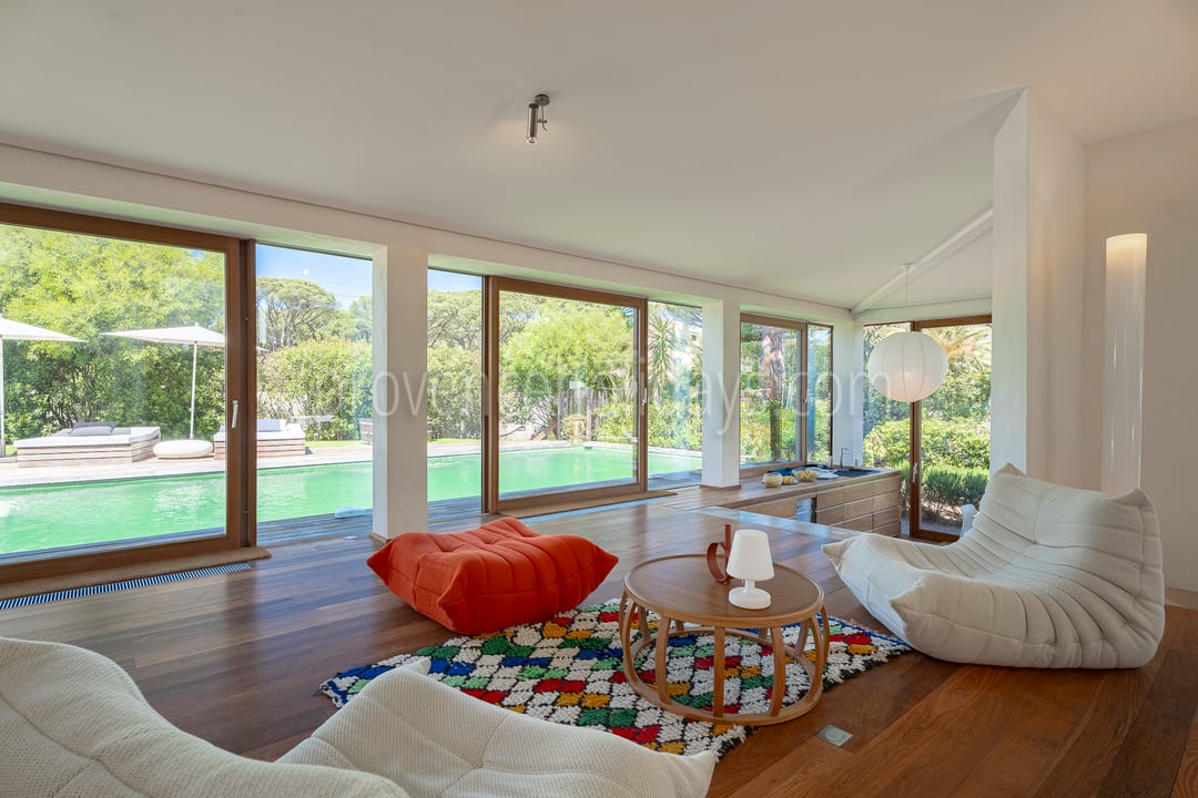 5 - Villa Tahiti: Villa: Interior