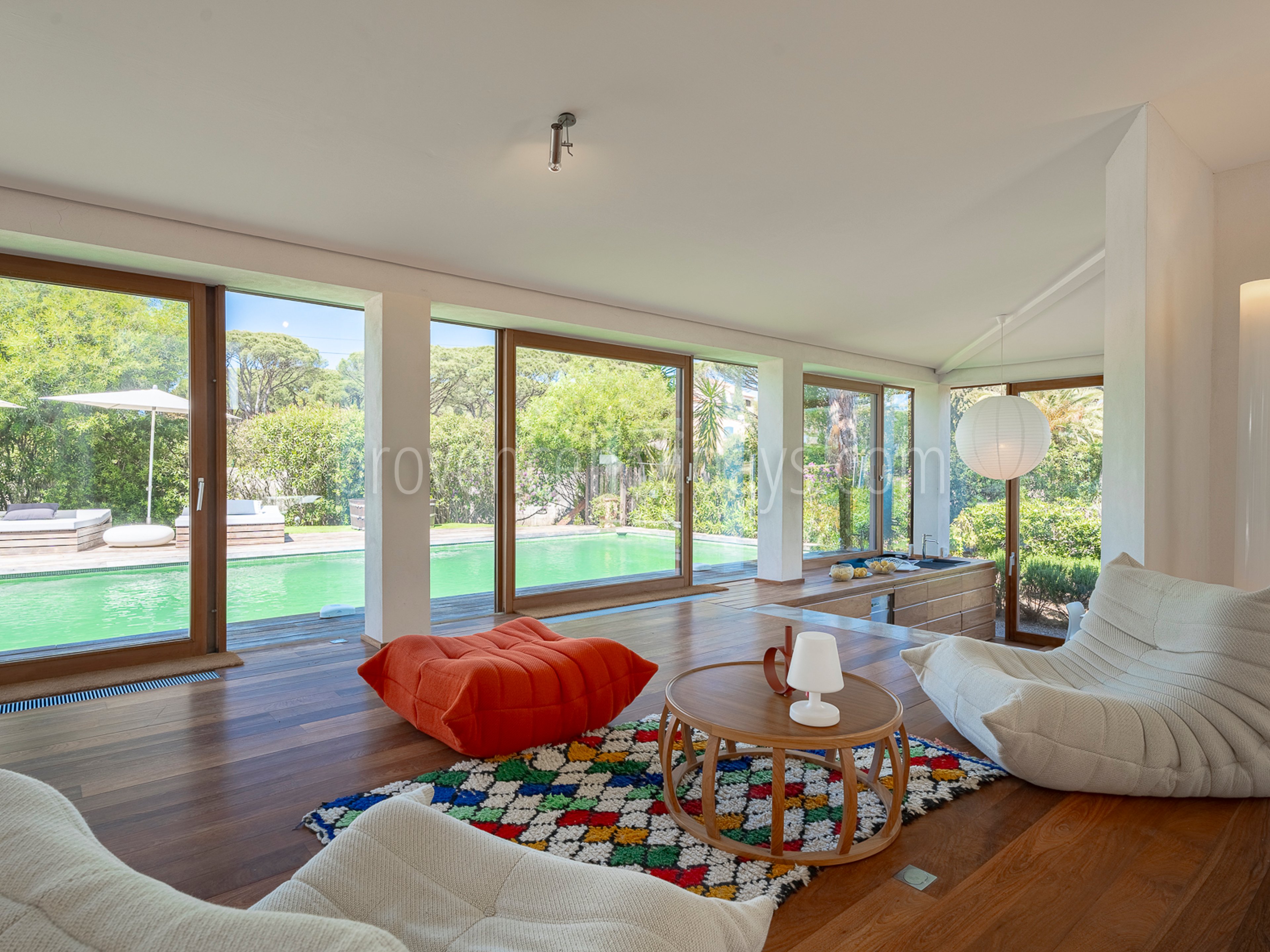 5 - Villa Tahiti: Villa: Interior