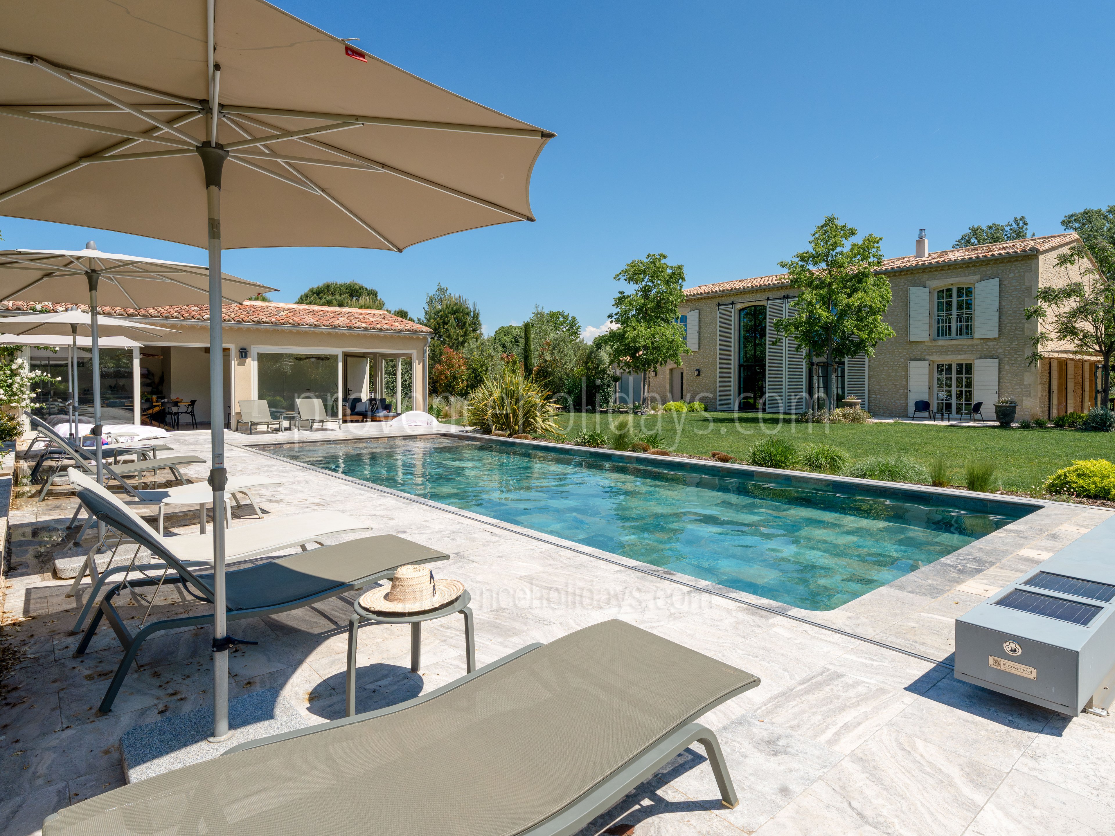4 - Mas Élégance: Villa: Pool