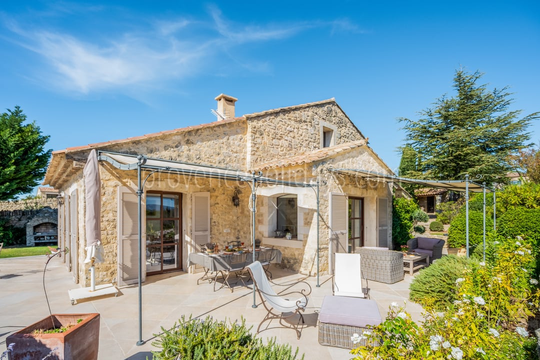 19 - Mas du Petit Luberon: Villa: Exterior