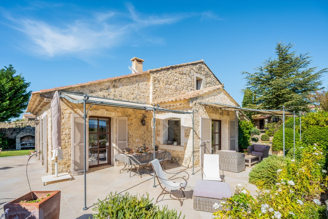 20 - Mas du Petit Luberon: Villa: Exterior