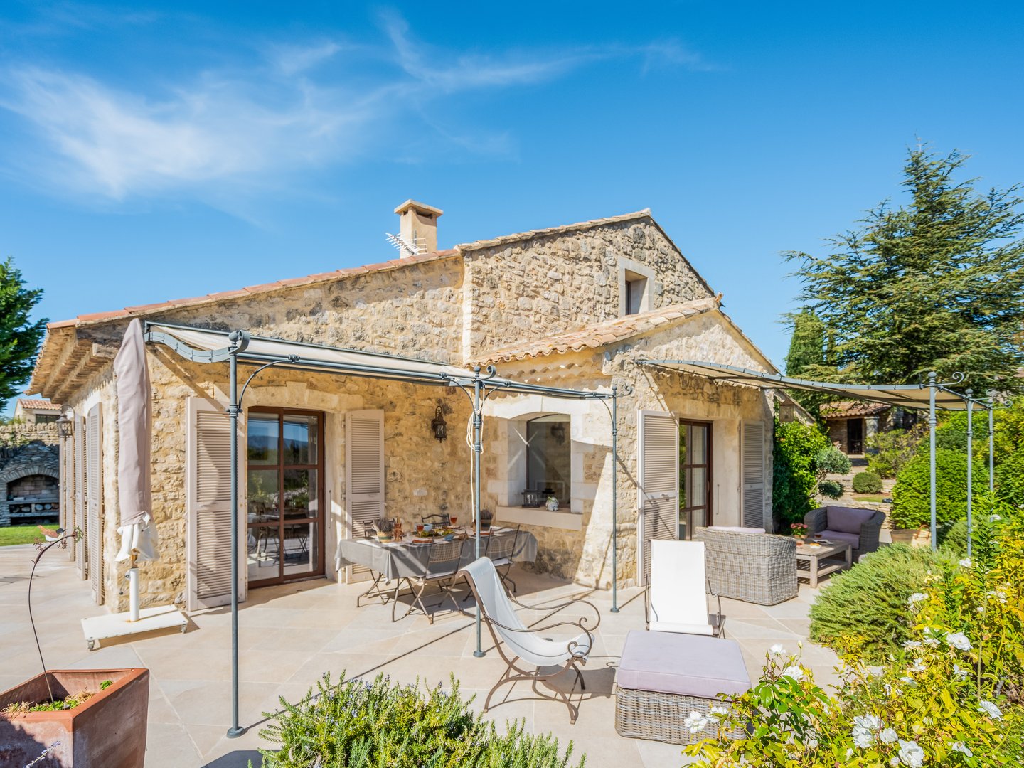 17 - Mas du Petit Luberon: Villa: Exterior