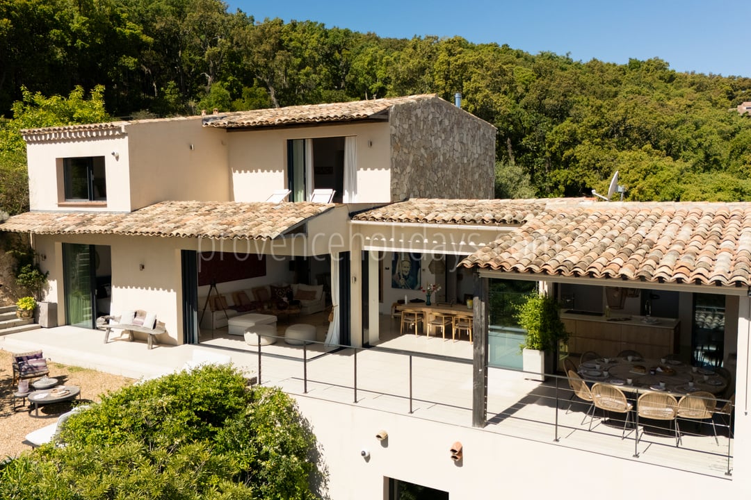 10 - Villa Lucia: Villa: Exterior