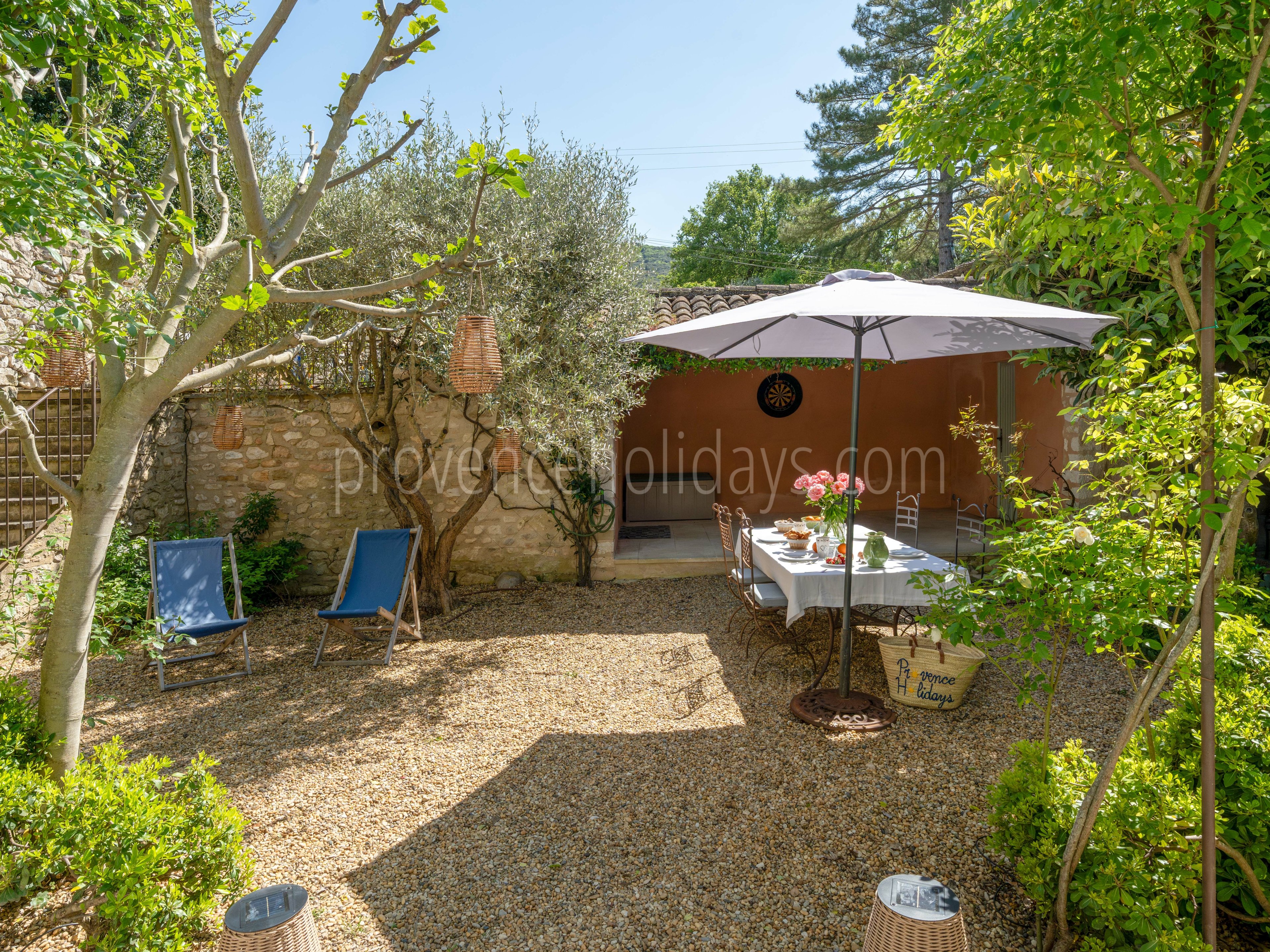 8 - Mas Lou Miradou: Villa: Exterior