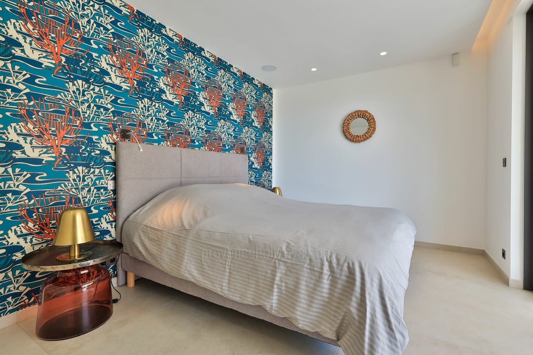 9 - Villa Clairazur: Villa: Bedroom