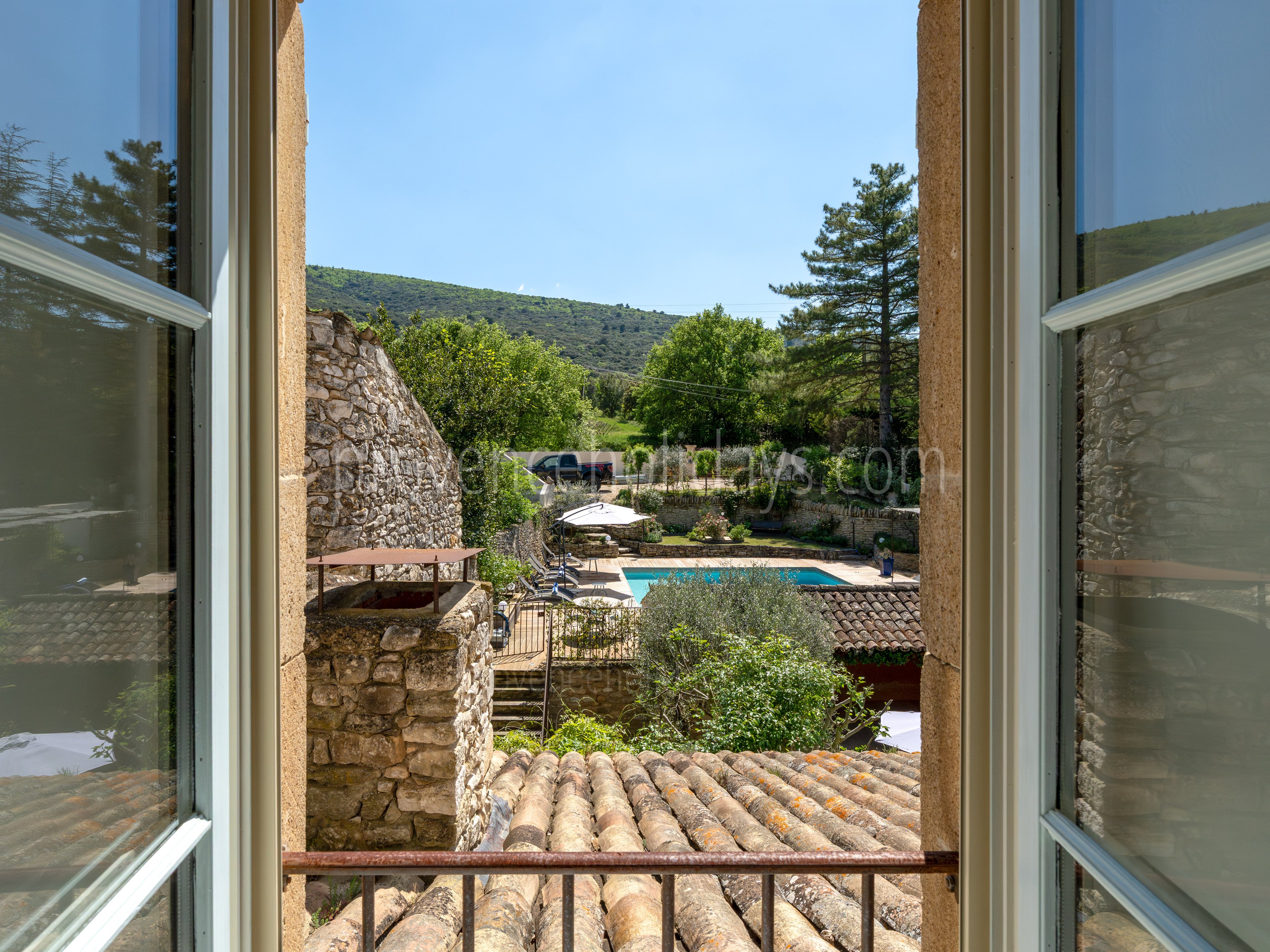 33 - Mas Lou Miradou: Villa: Exterior