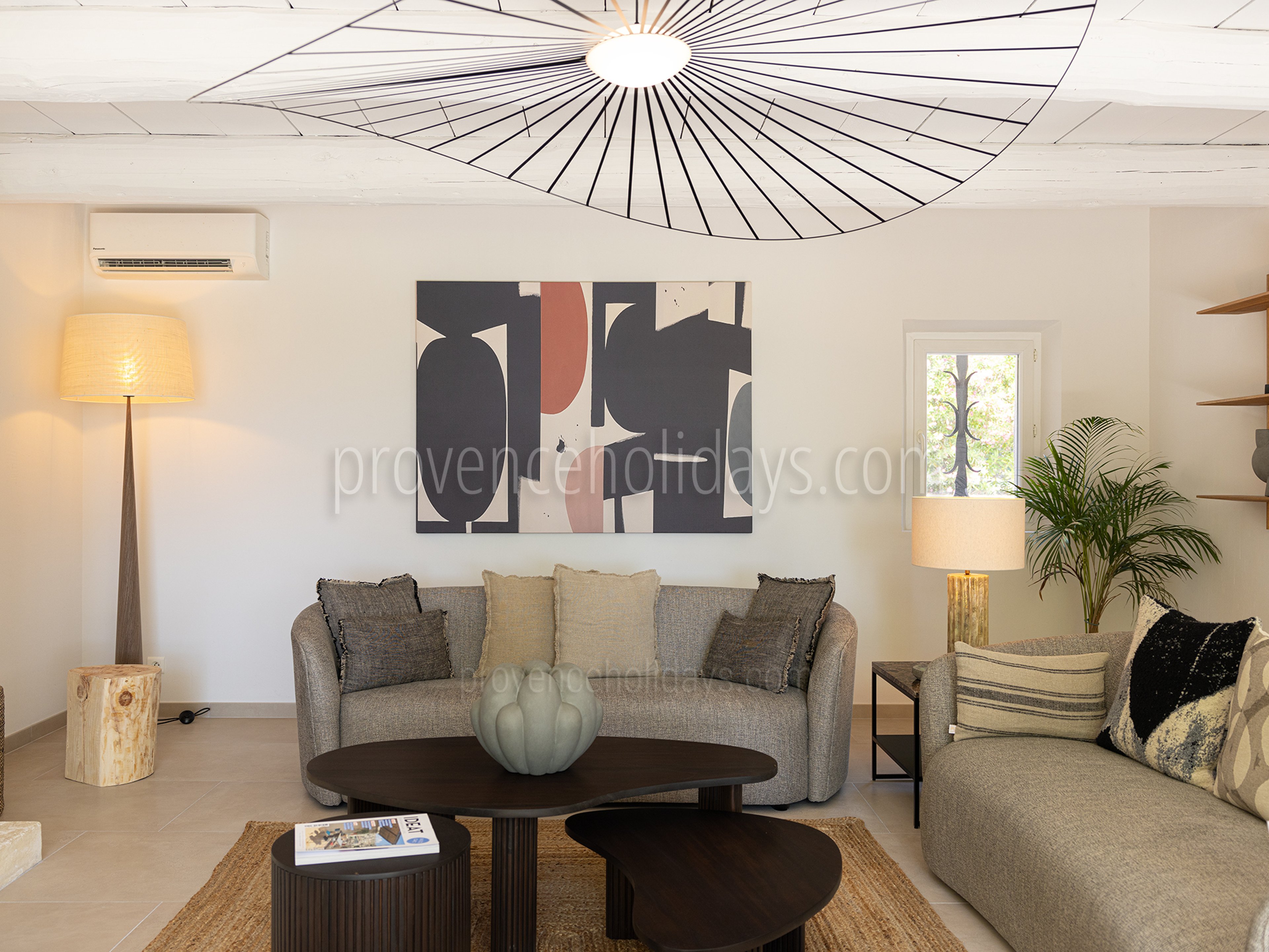 11 - Le Mas des Lauriers: Villa: Interior