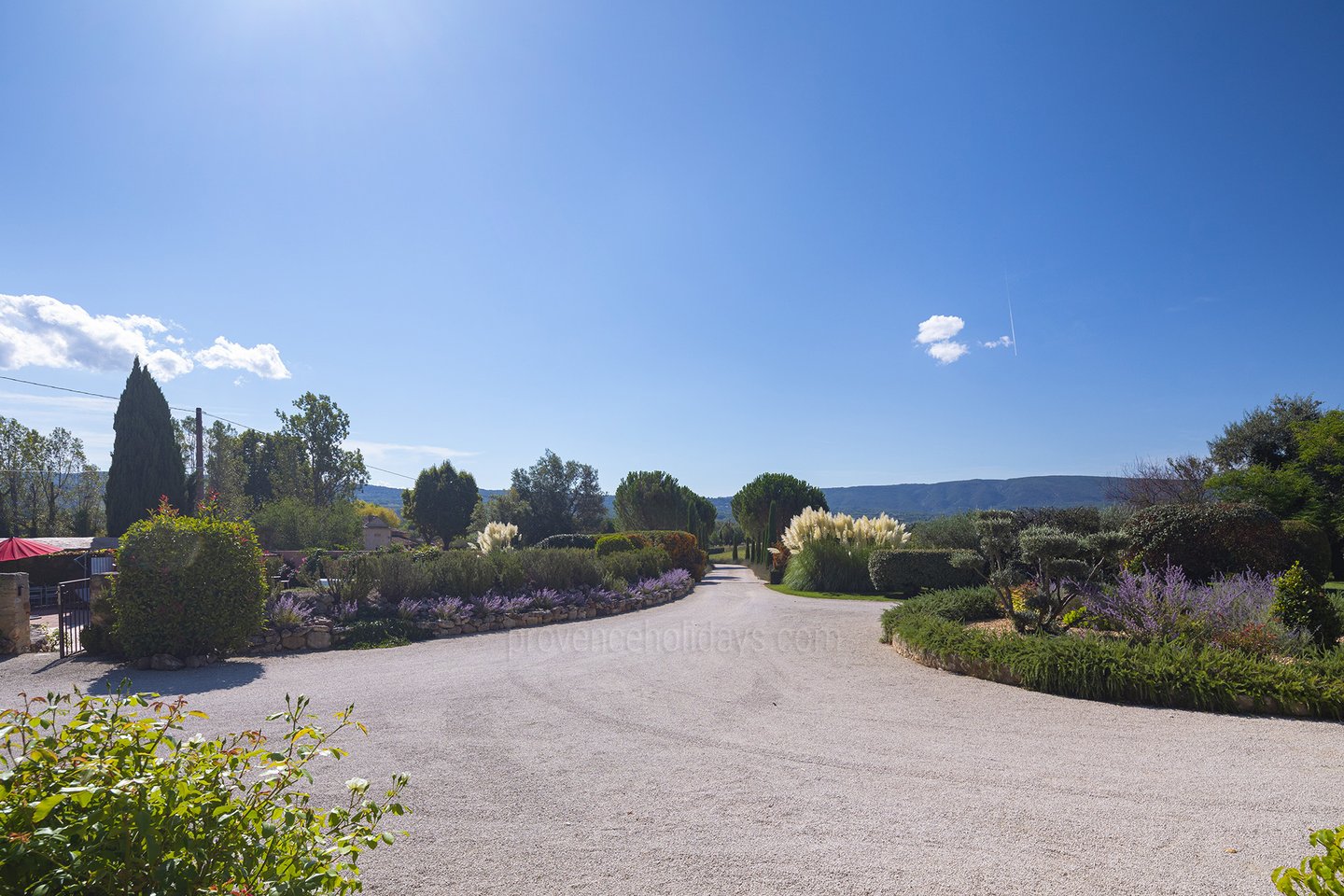 26 - La Bastide des Pins: Villa: Exterior