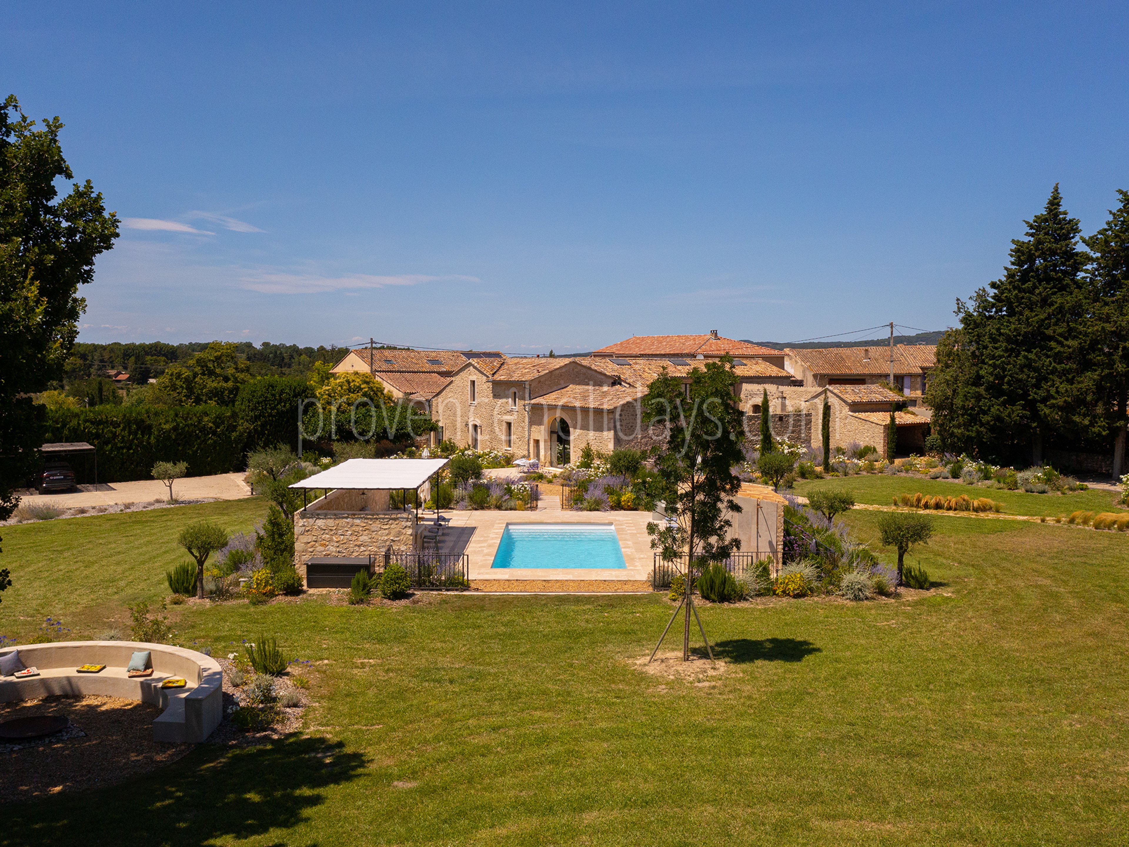 82 - Mas de la Lône: Villa: Exterior