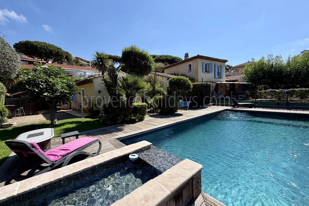 9 - Provençaalse villa in Cavalaire-sur-Mer: Villa: Pool