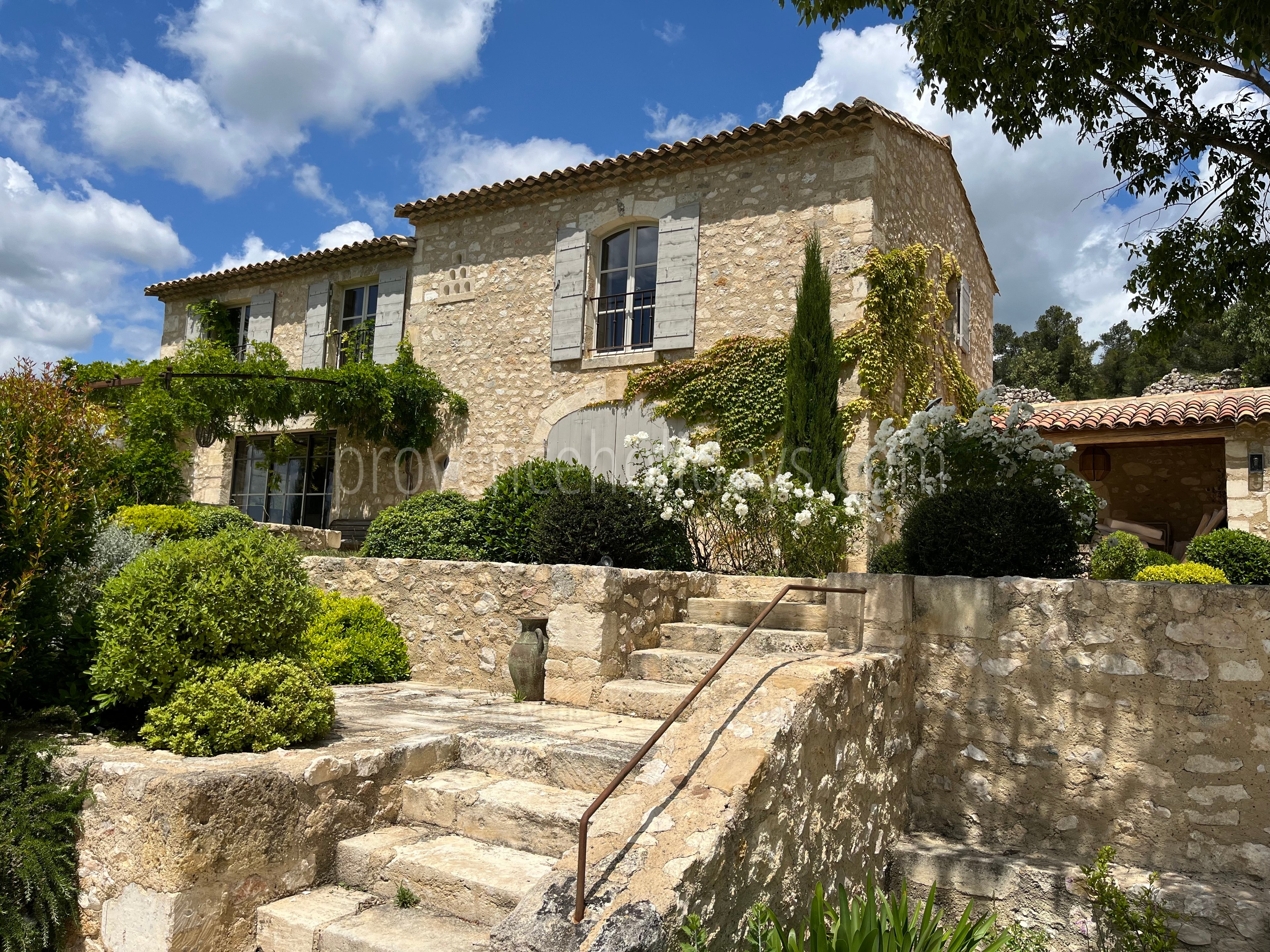 62 - Mas des Baux: Villa: Exterior