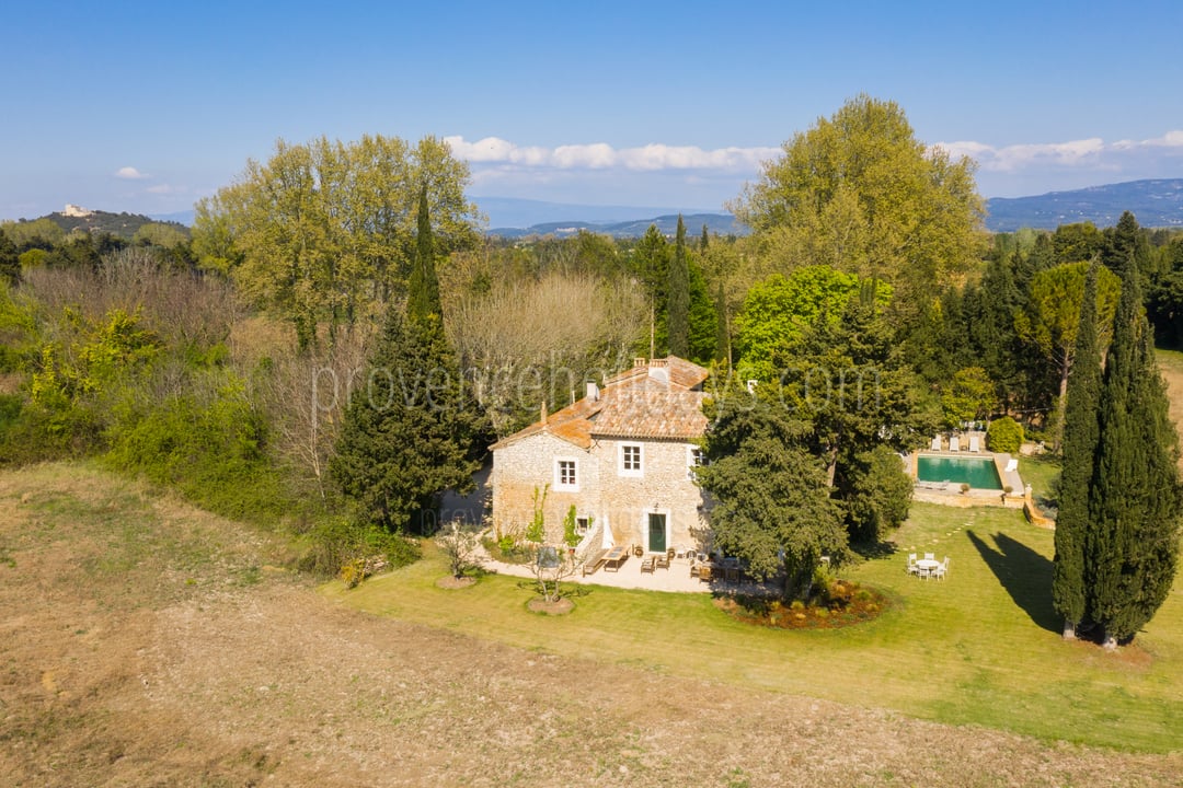 71 - Mas du Vaucluse: Villa: Exterior