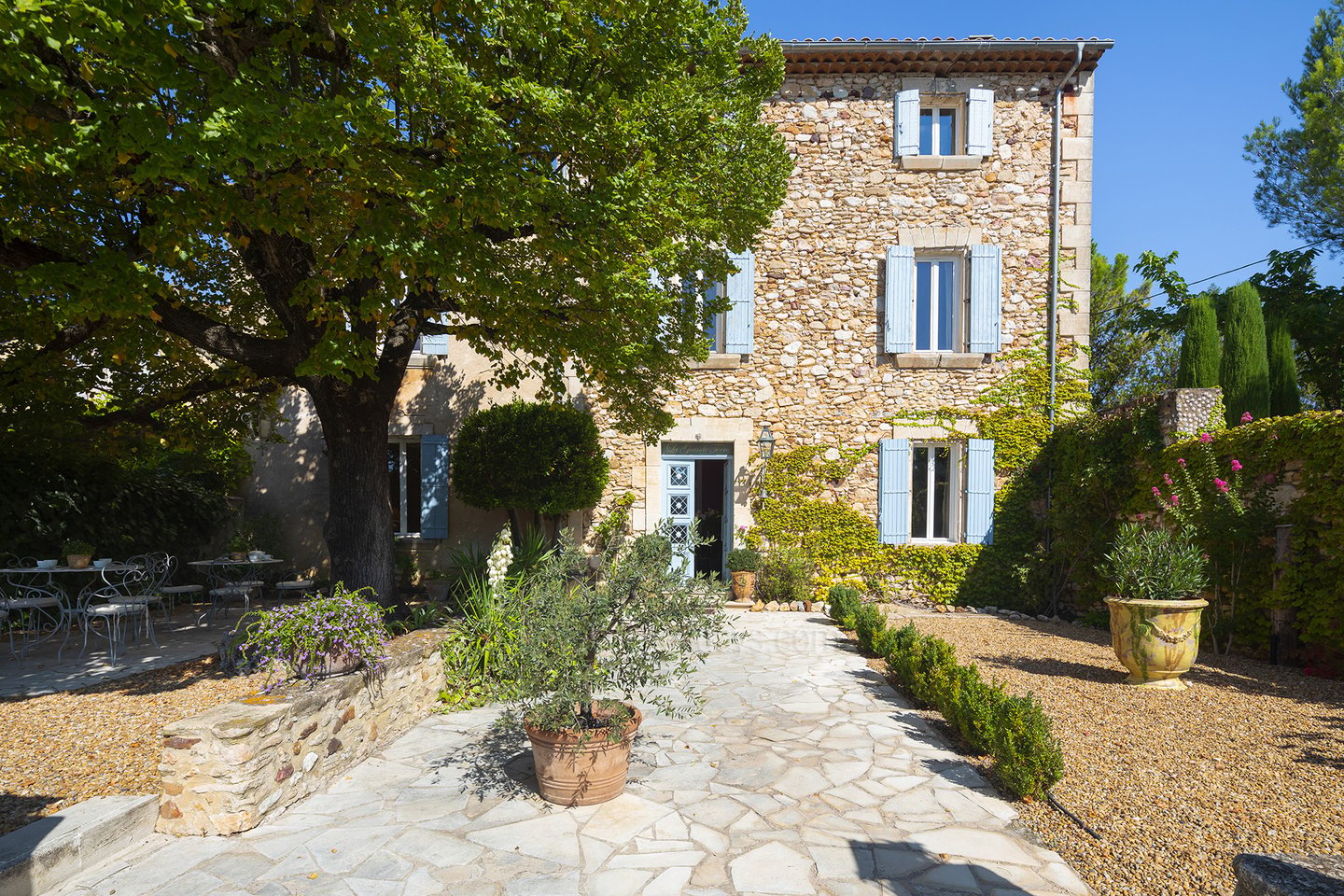 21 - La Bastide des Pins: Villa: Exterior