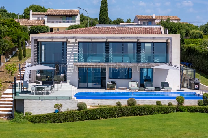 22 - Villa Iris: Villa: Pool