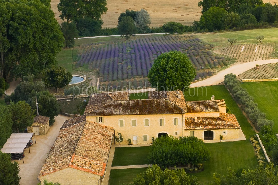 109 - Villa des Cascades: Villa: Exterior