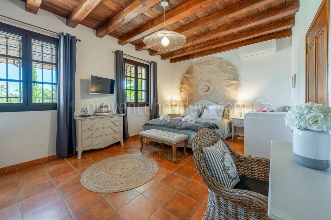 42 - Bastide des Chênes: Villa: Bedroom