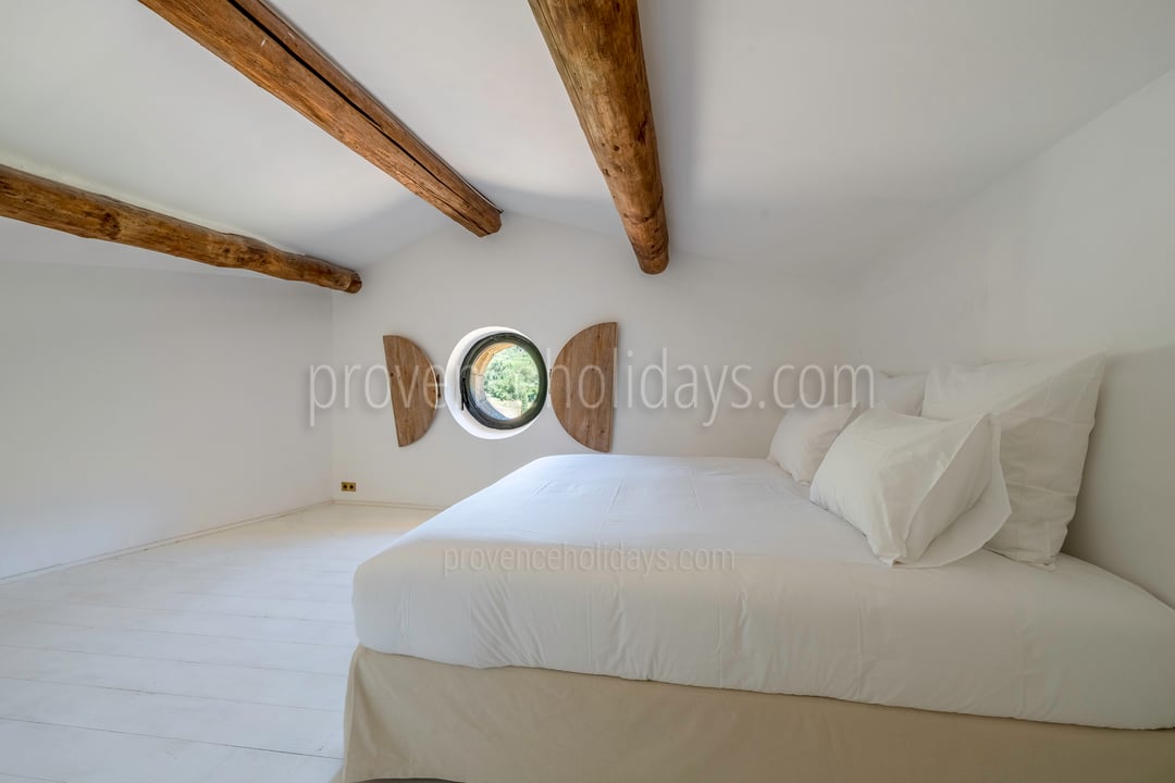 36 - Le Vallon Secret: Villa: Bedroom