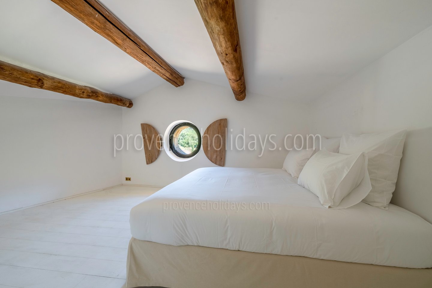 36 - Le Vallon Secret: Villa: Bedroom