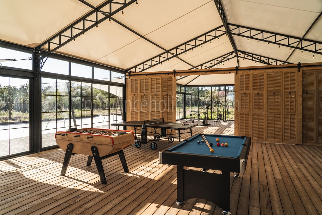 5 - Les Jardins Blancs: Villa: Interior