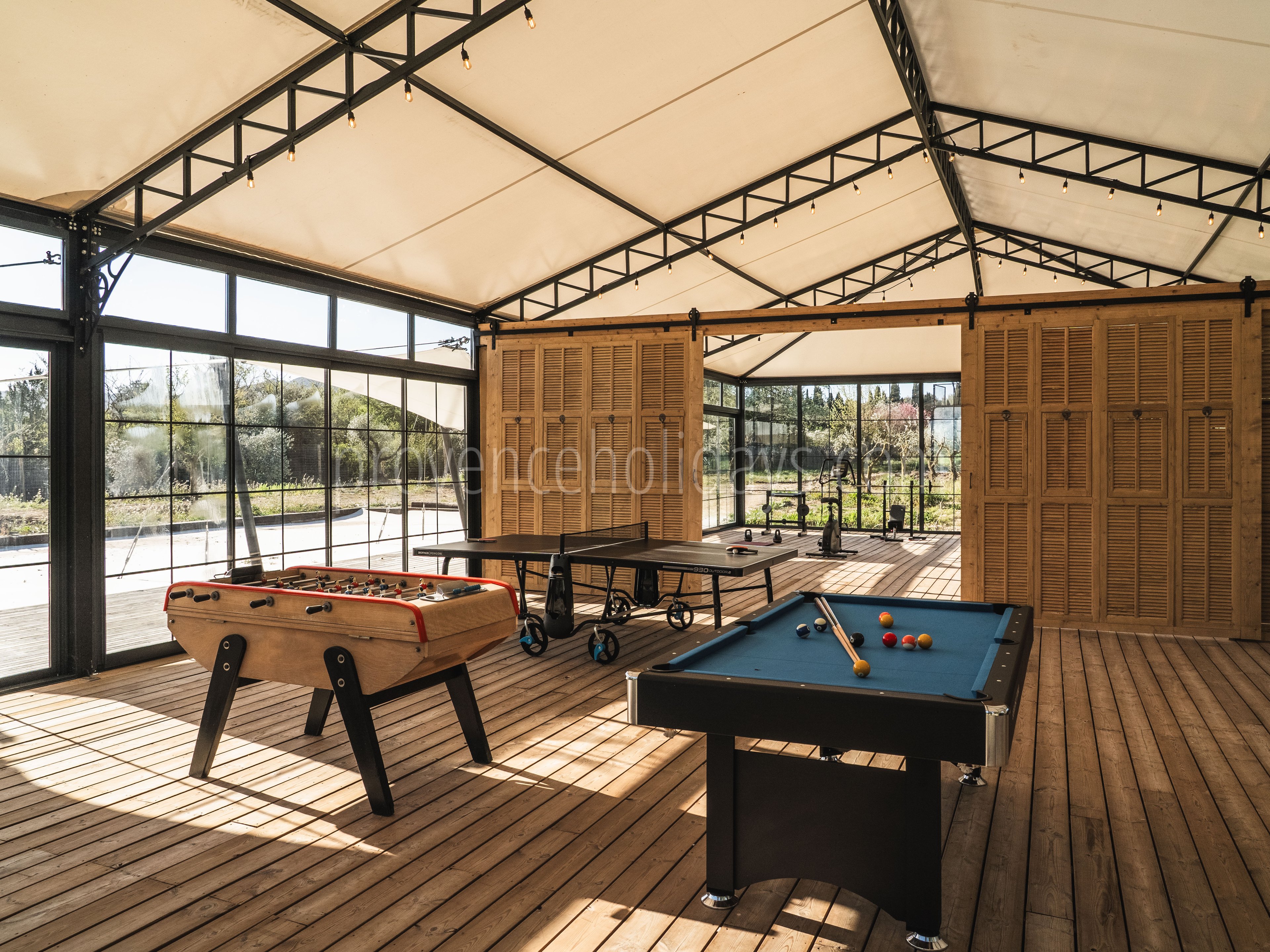 5 - Les Jardins Blancs: Villa: Interior