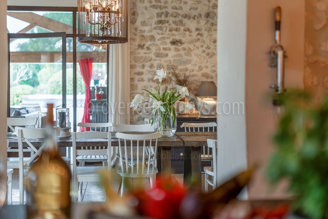 22 - Mas des Vignes: Villa: Interior