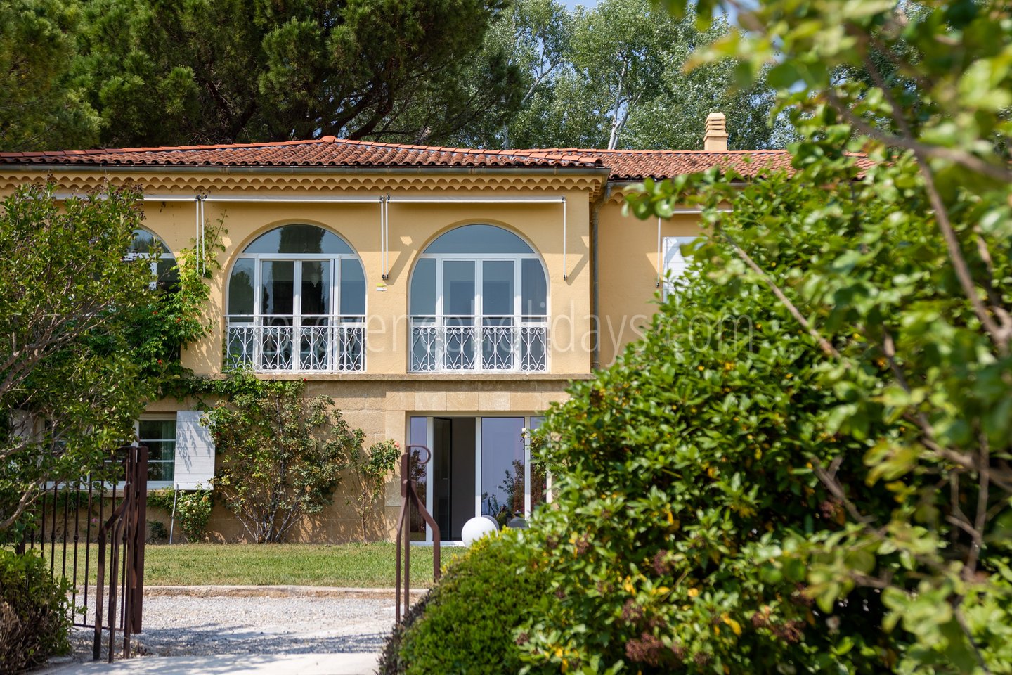 35 - Le Mas du Pêcheur: Villa: Exterior