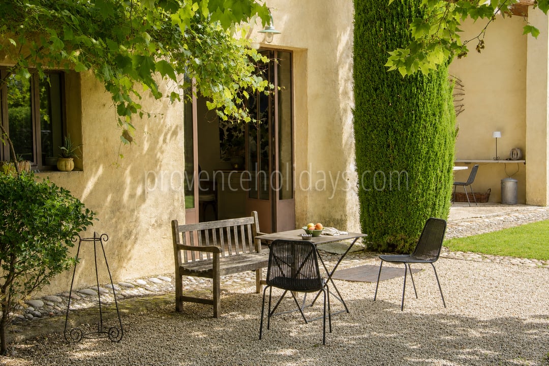 4 - Mas de l\'Orchidée: Villa: Exterior