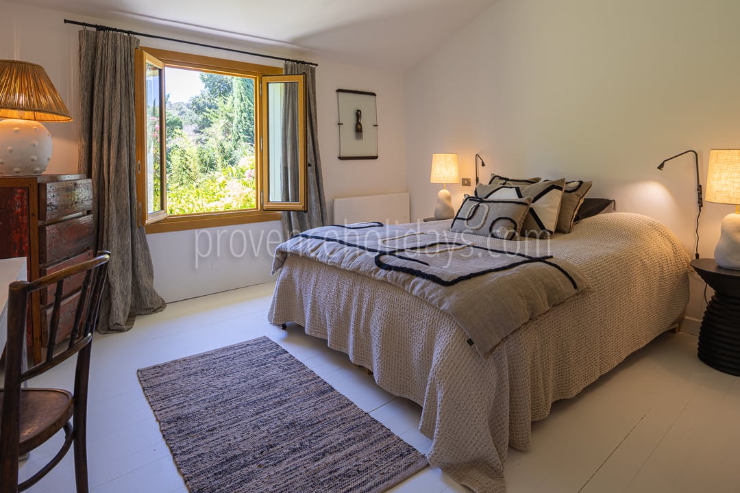 23 - Le Mas des Rêves: Villa: Bedroom