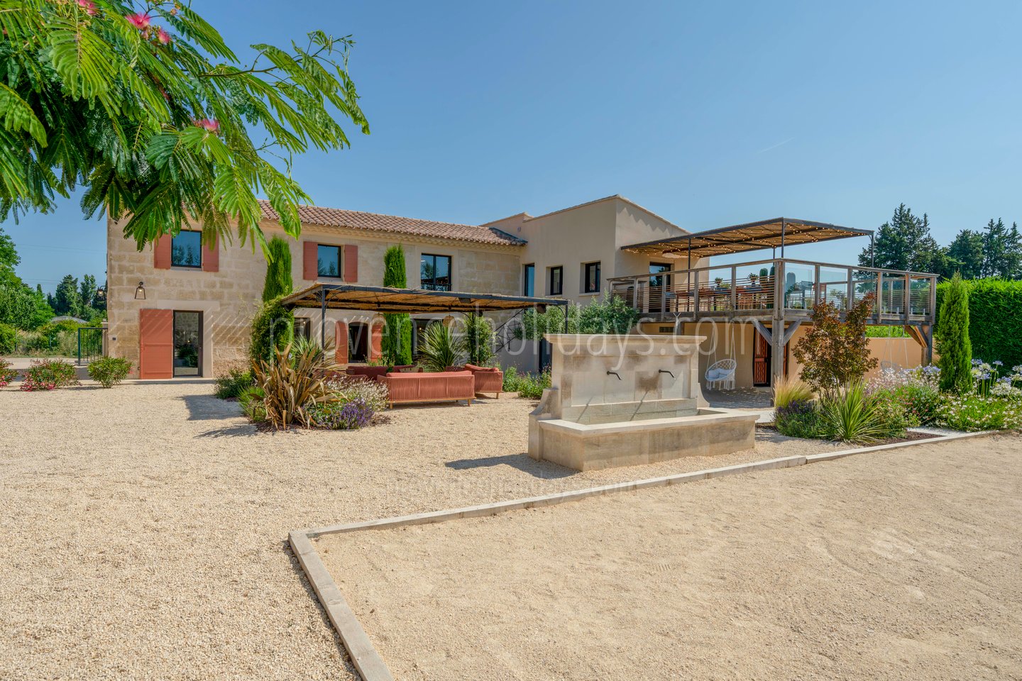 1 - Mas du Repos: Villa: Exterior