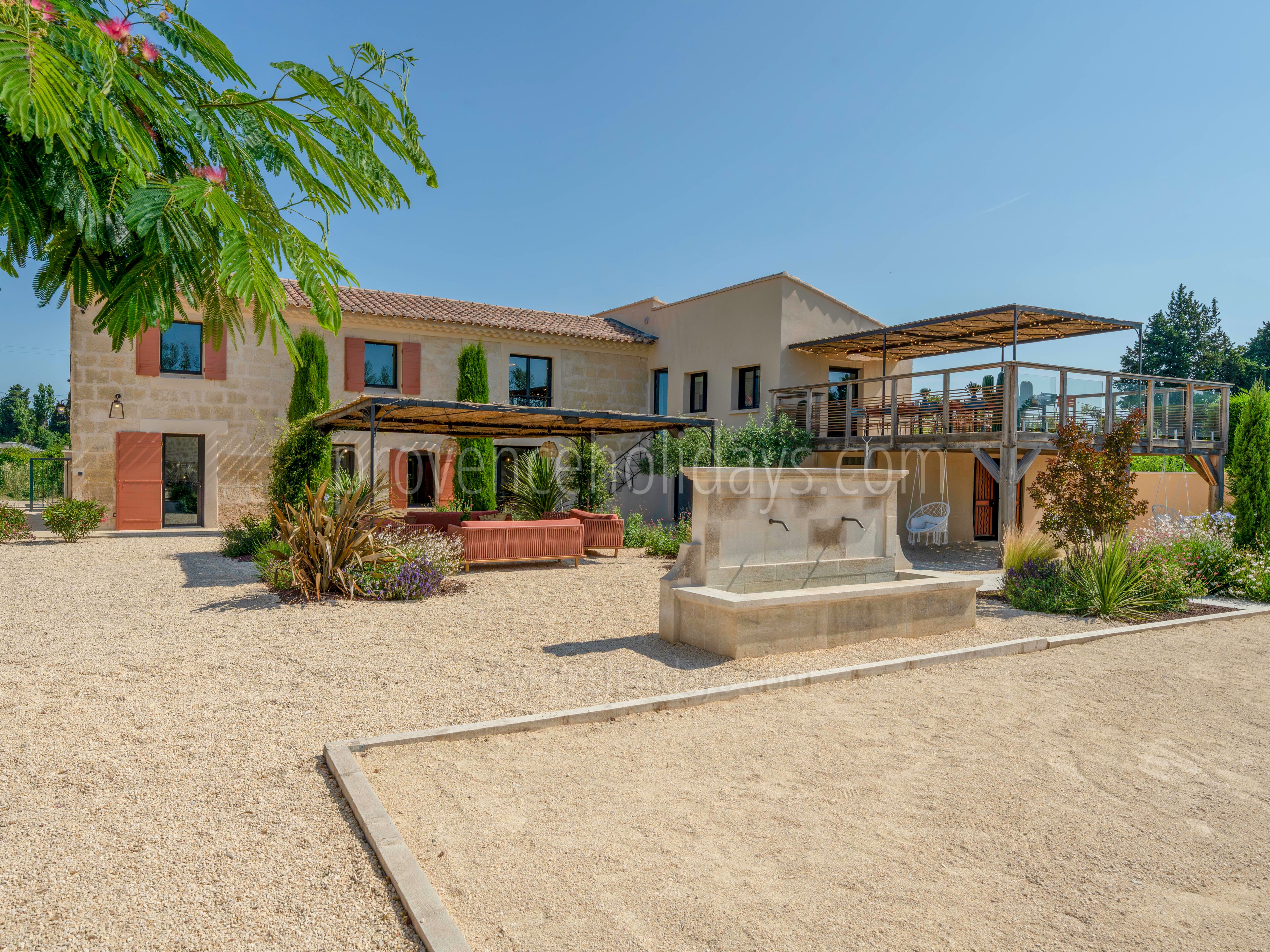 1 - Mas du Repos: Villa: Exterior