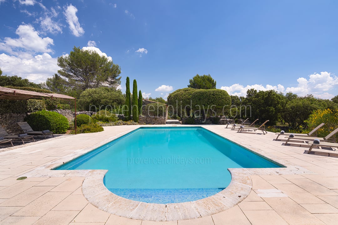 27 - Mas de Gordes: Villa: Pool