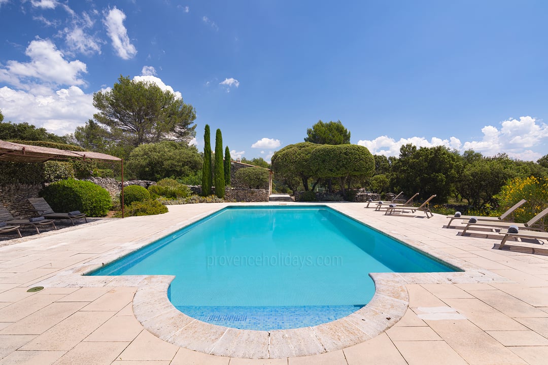 26 - Mas de Gordes: Villa: Pool