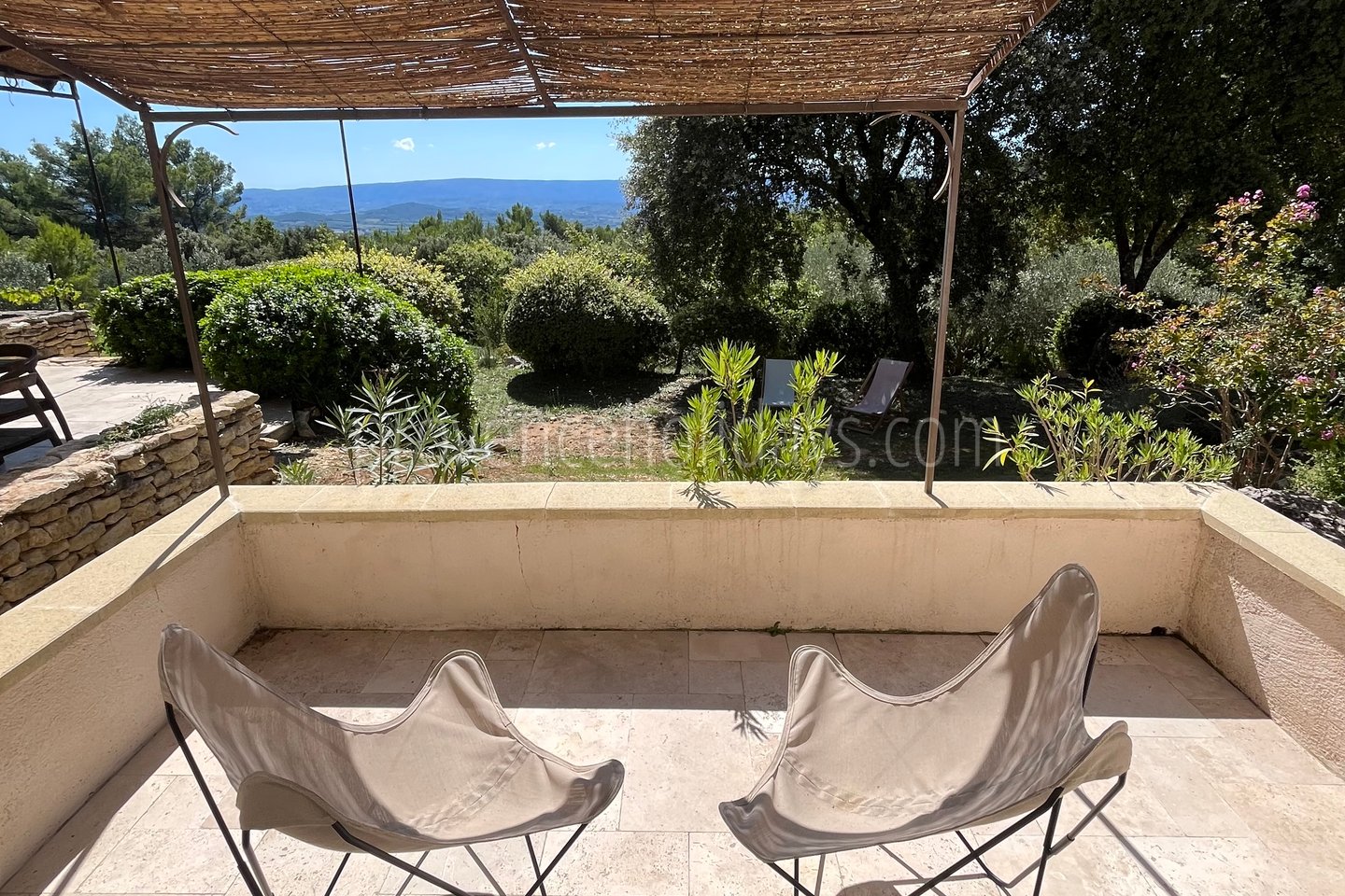 27 - Mas des Collines du Luberon: Villa: Exterior