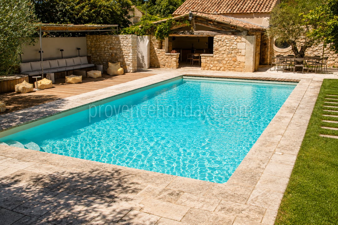 57 - Mas rénové à pied d\'Eygalières: Villa: Pool