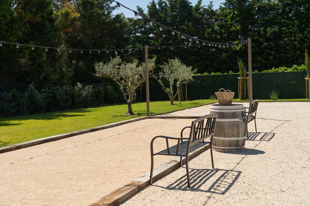 7 - Bastide Leontin: Villa: Exterior