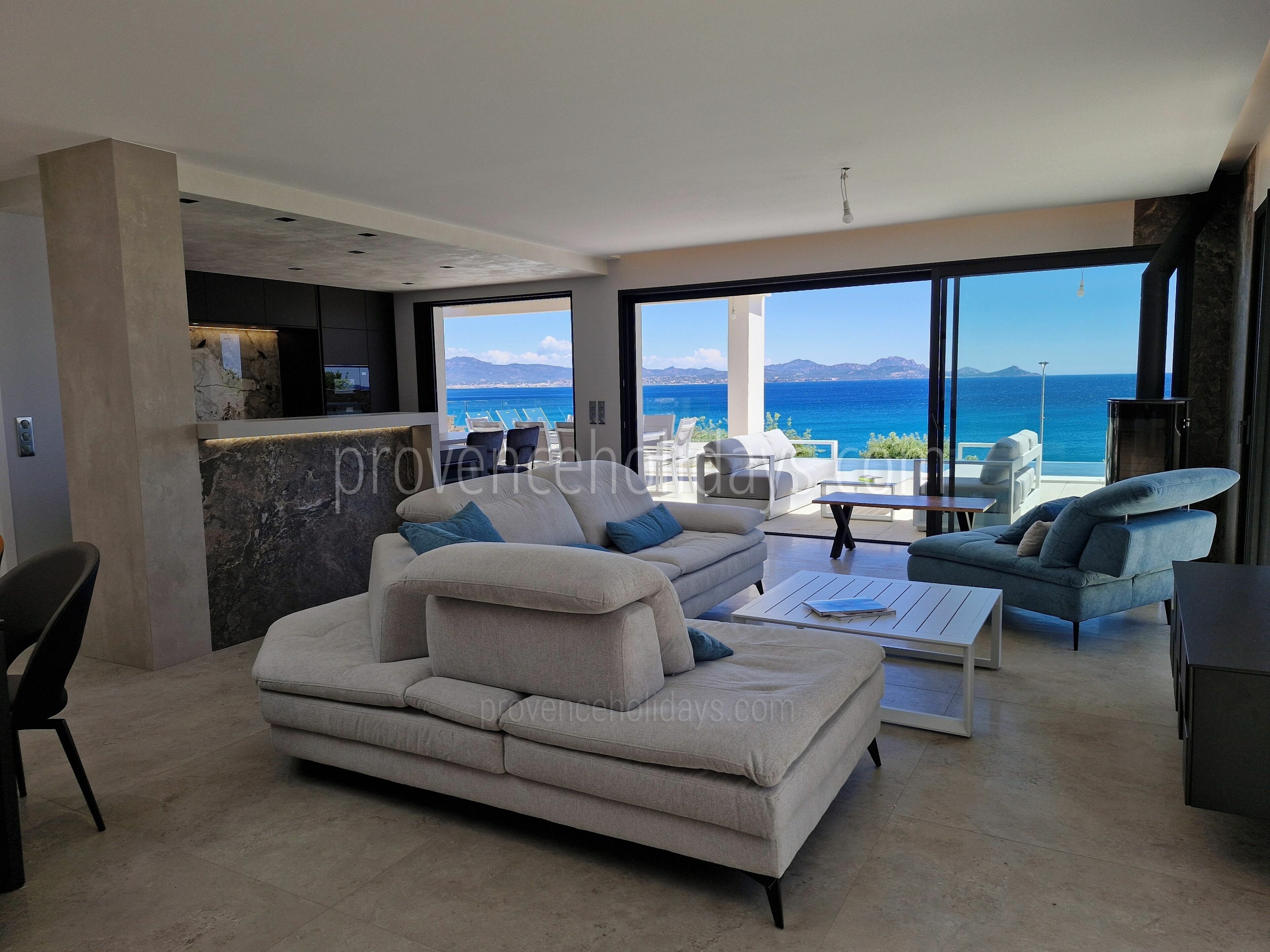 8 - Villa Issa: Villa: Interior
