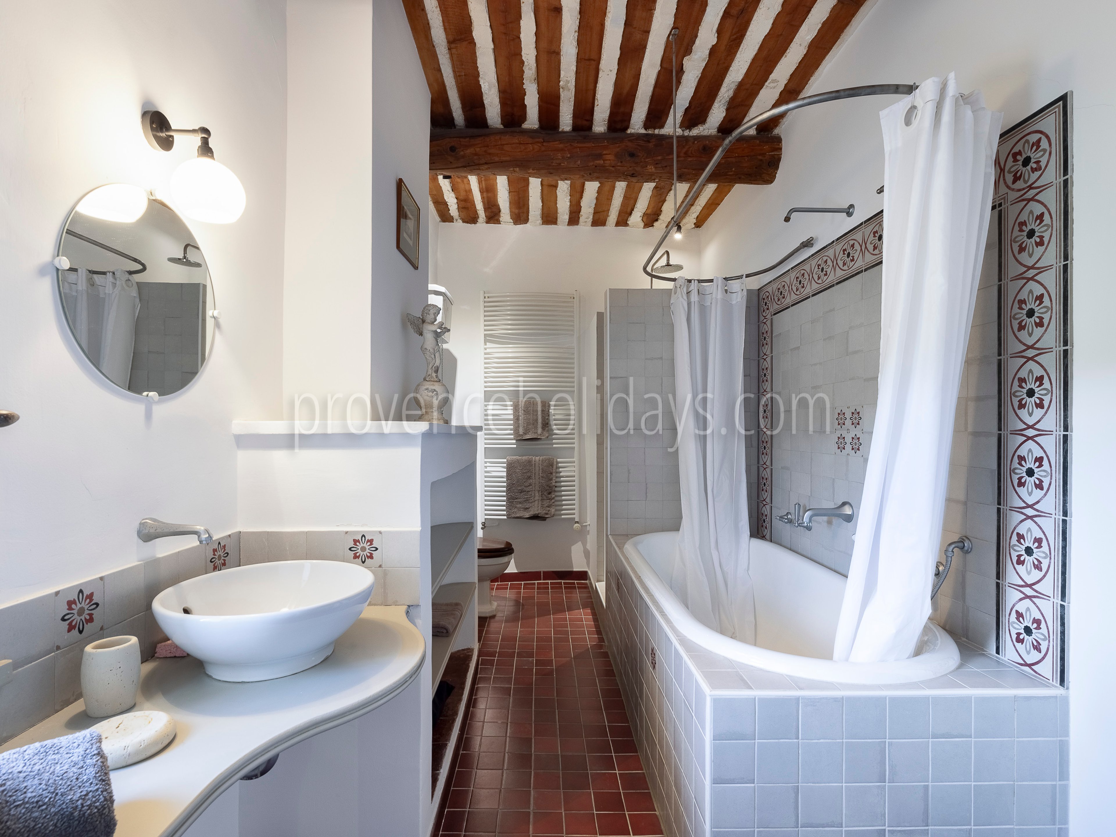 18 - La Grande Bastide d\'Ocre: Villa: Bathroom 2