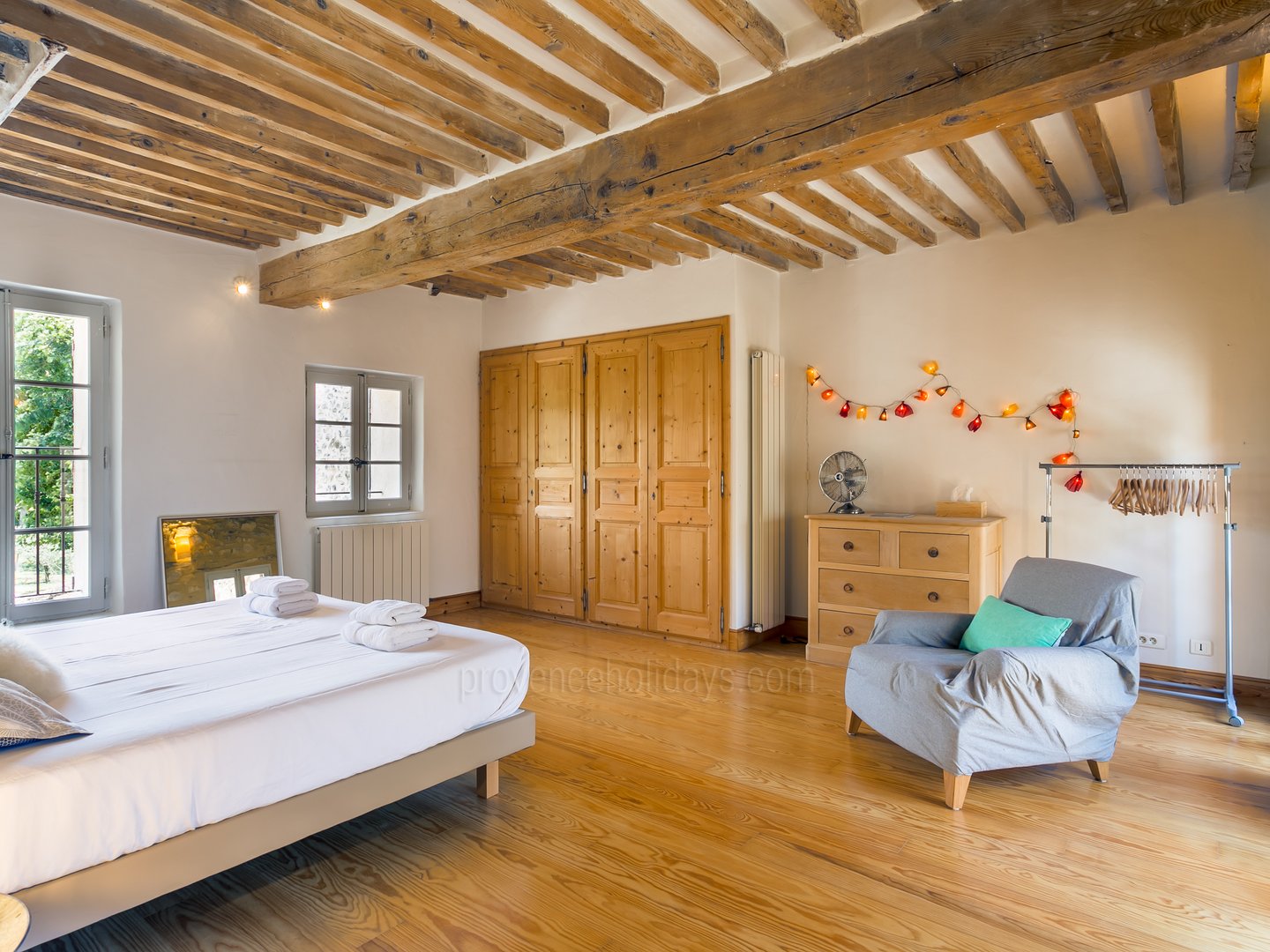 9 - Mas Aubade: Villa: Bedroom