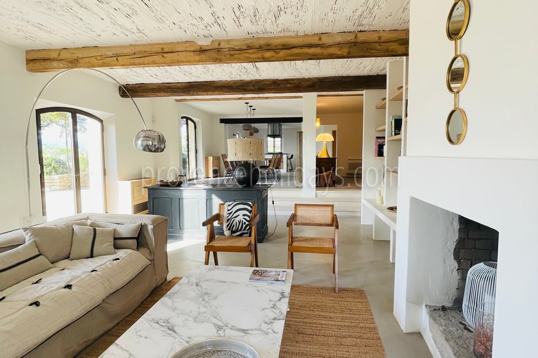 34 - Villa des Lys: Villa: Interior