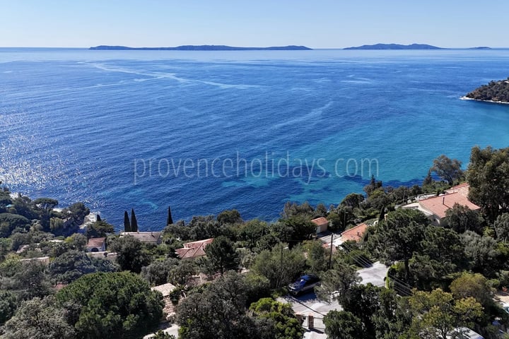 4 - Woning uit de jaren 70 in Rayol-Canadel-sur-Mer: Villa: Exterior