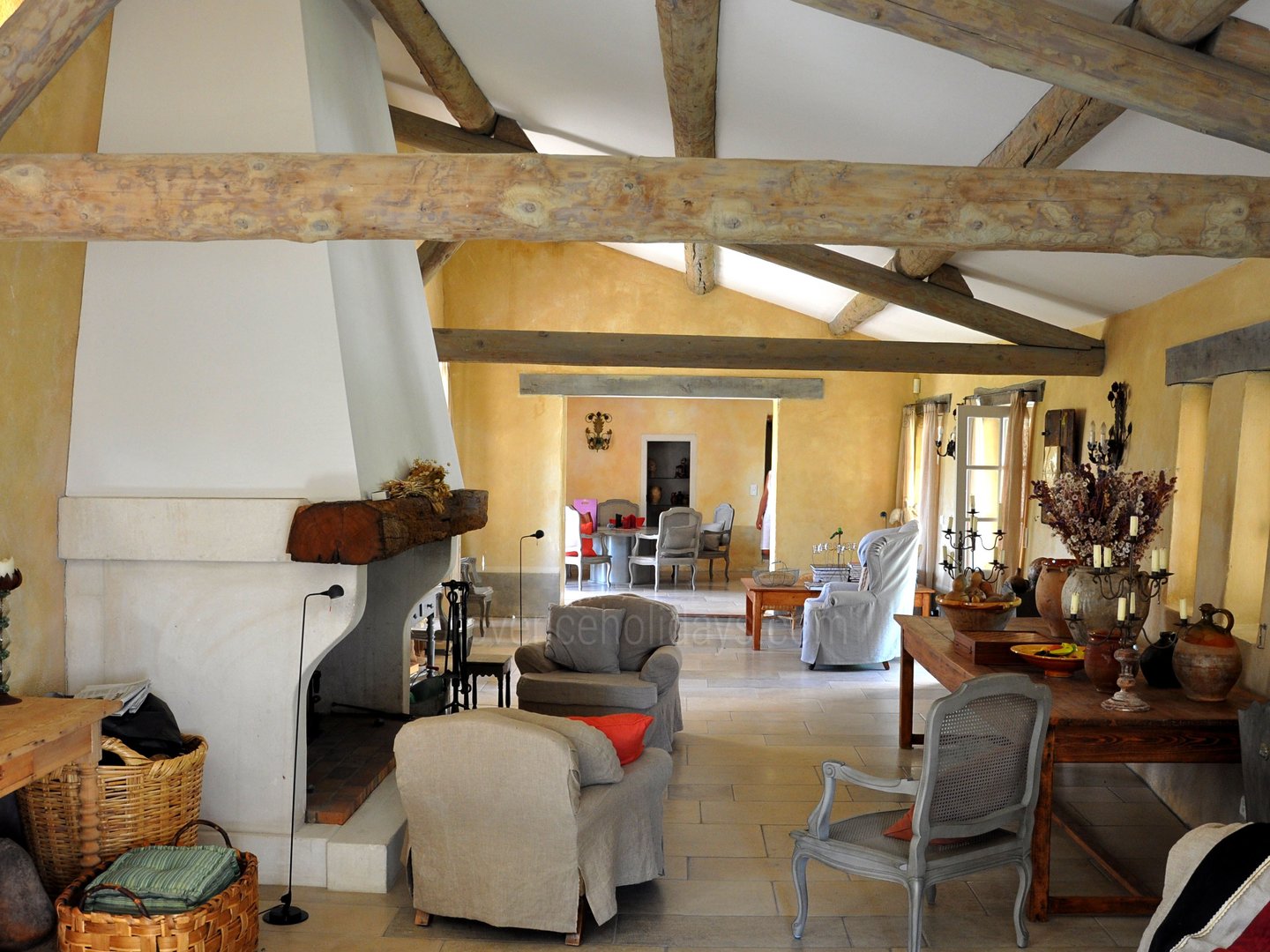 30 - Mas Pasquette: Villa: Interior