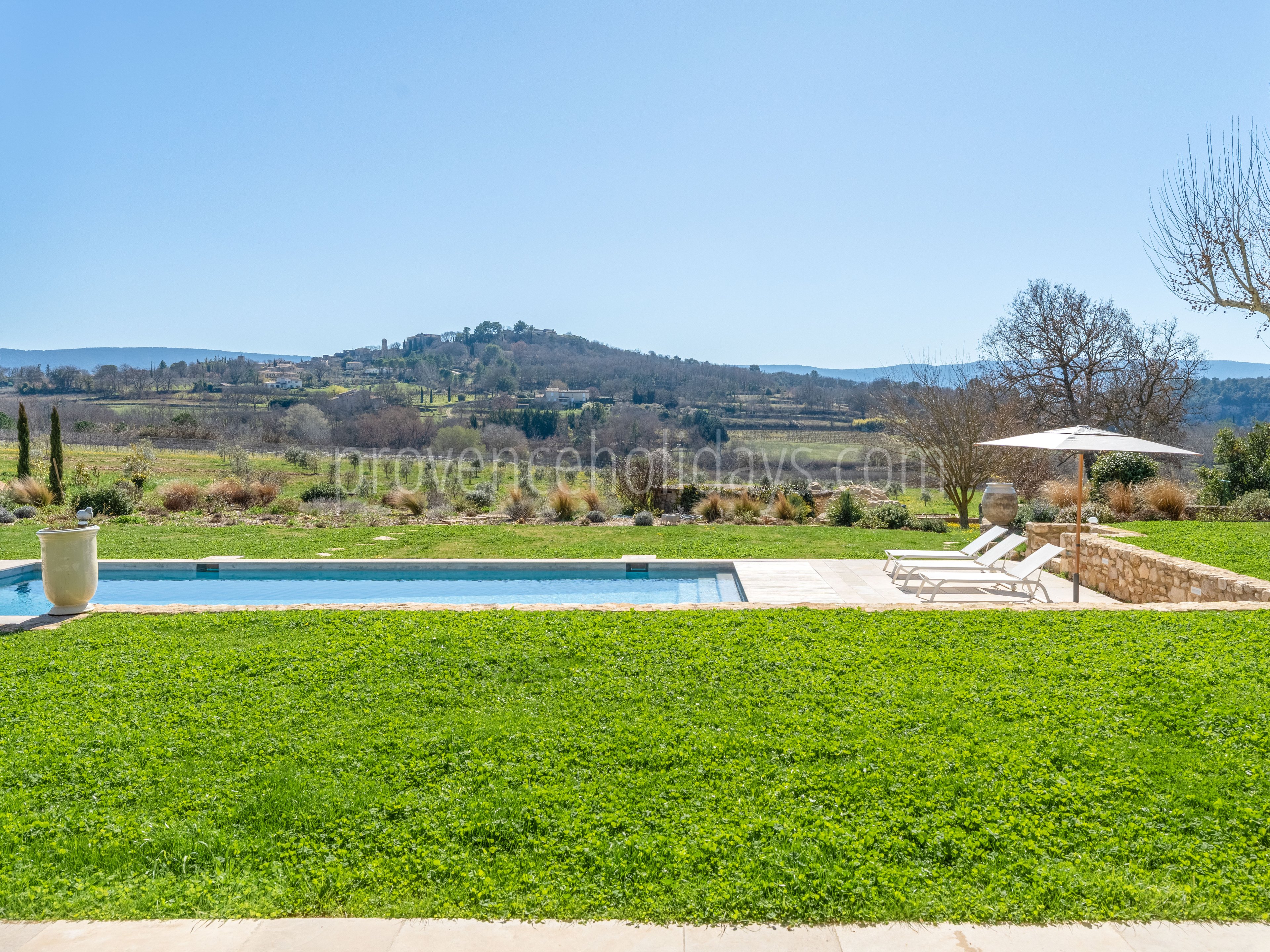 43 - Les Vignes du Luberon: Villa: Exterior