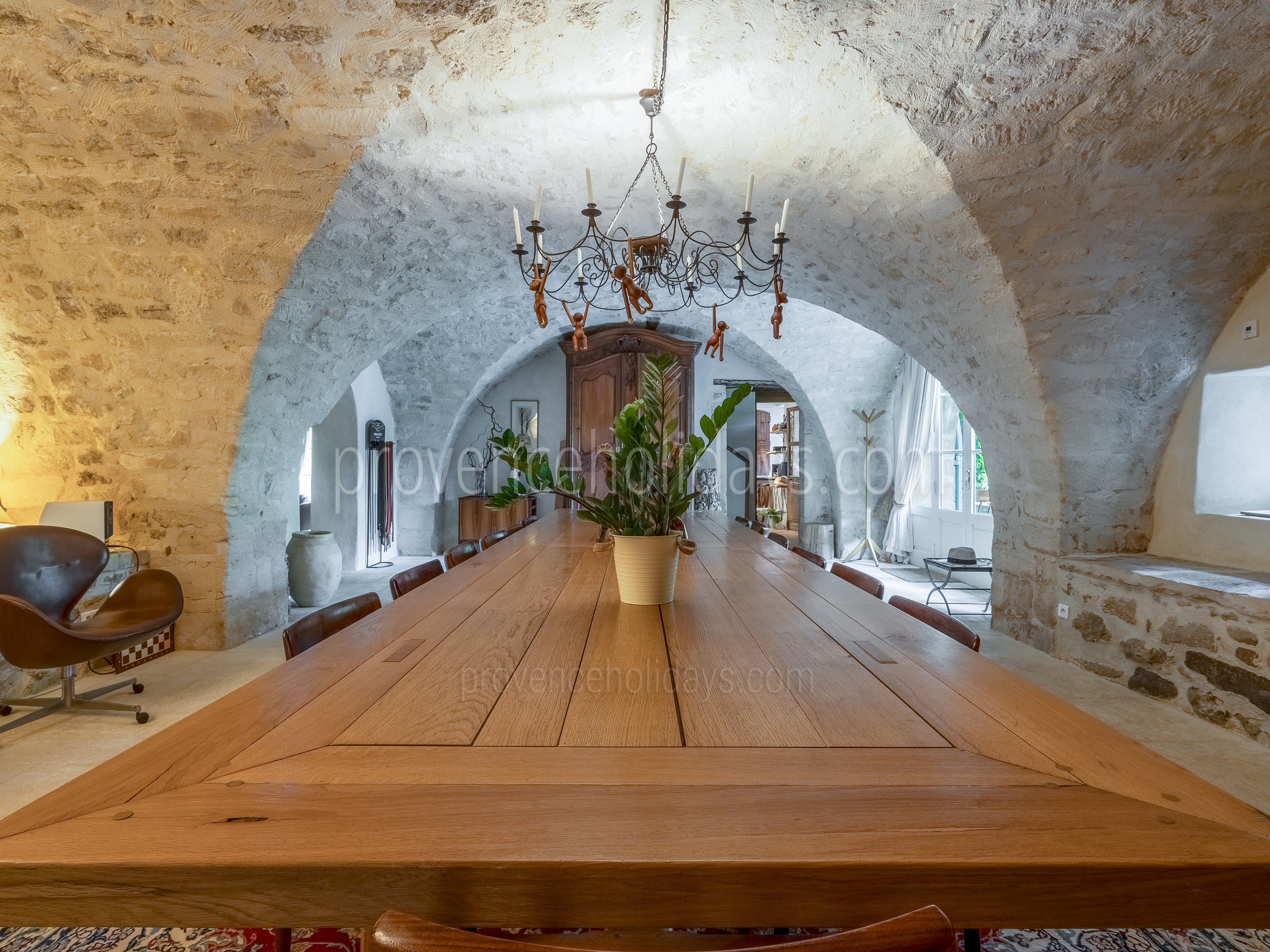 41 - La Bastide Neuve: Villa: Interior