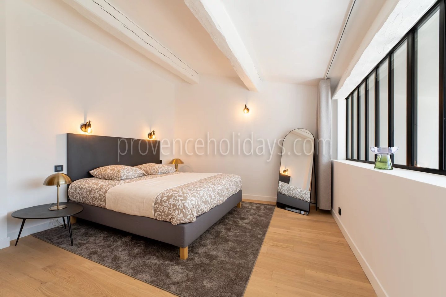 30 - Hedendaagse villa in Cavalaire-sur-Mer: Villa: Bedroom