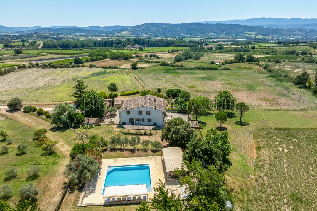 89 - La Bastide des Sources: Villa: Exterior