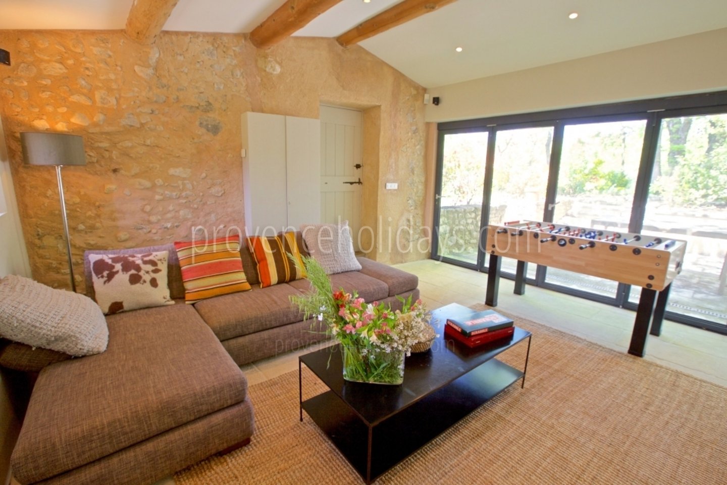 18 - Mas des Lavandes: Villa: Interior