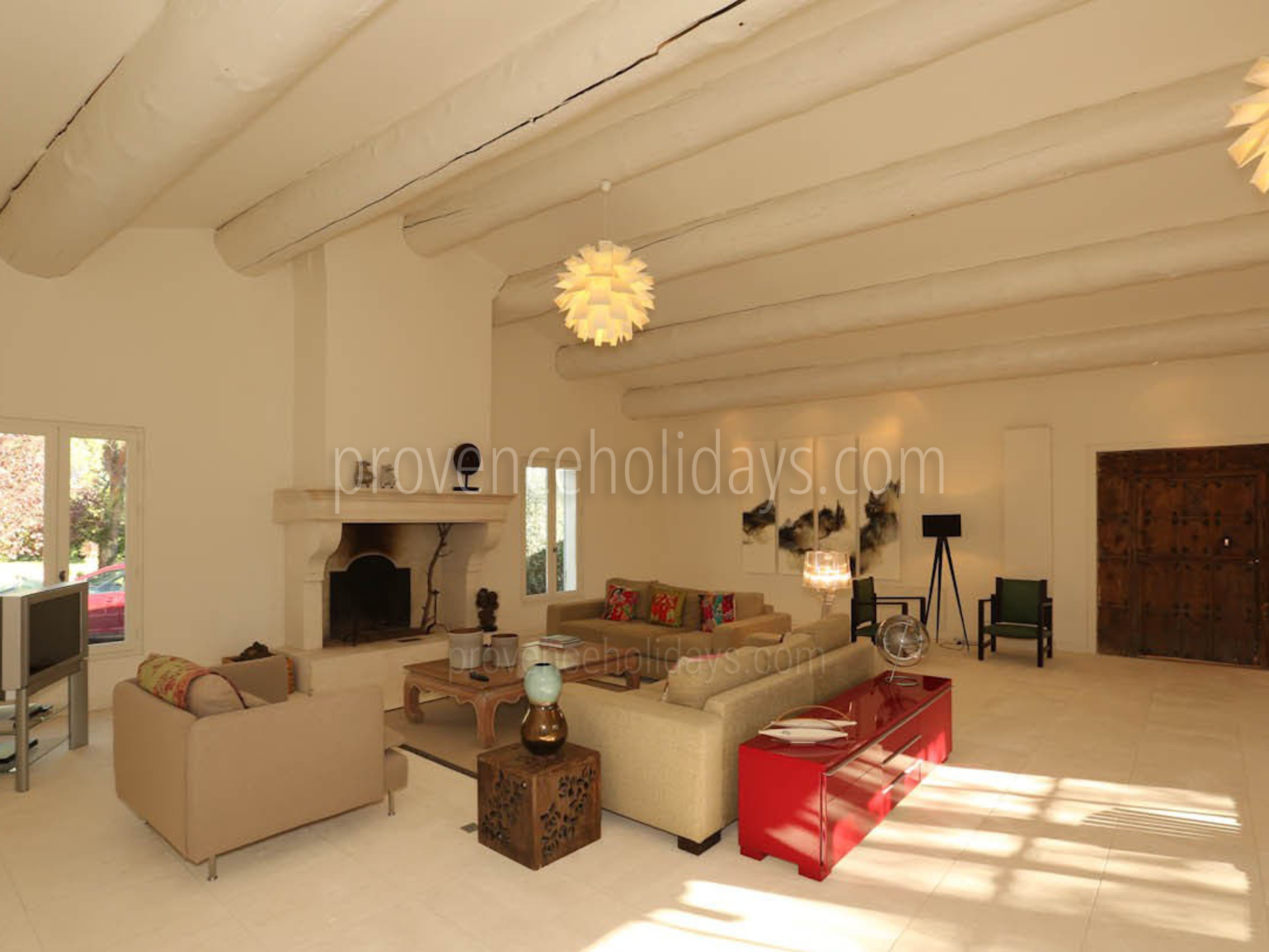 15 - Mas Art et Soleil: Villa: Interior