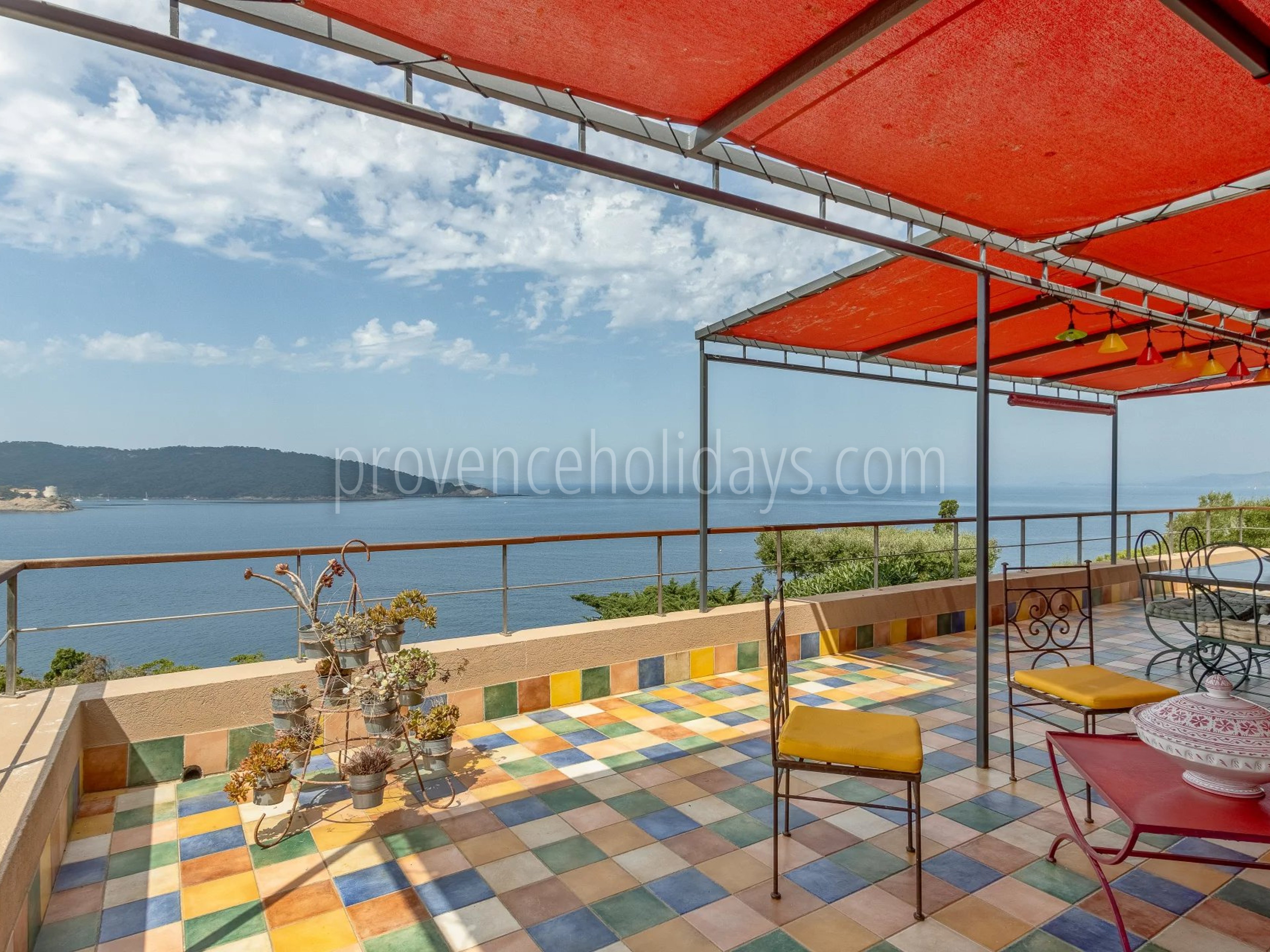 8 - Intieme villa in Hyères: Villa: Exterior