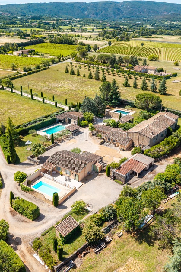 1 - Characterful mas in Bonnieux: Villa: Exterior